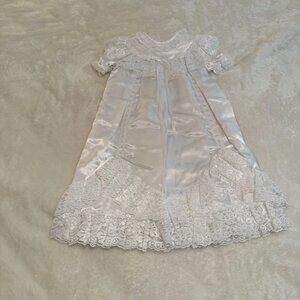 White Christening Gown Satiny with Lace and Bows 0-3 Months
